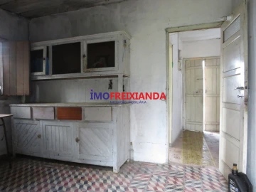 Moradia T2 para Venda em Rio de Couros e Casal dos Bernardos