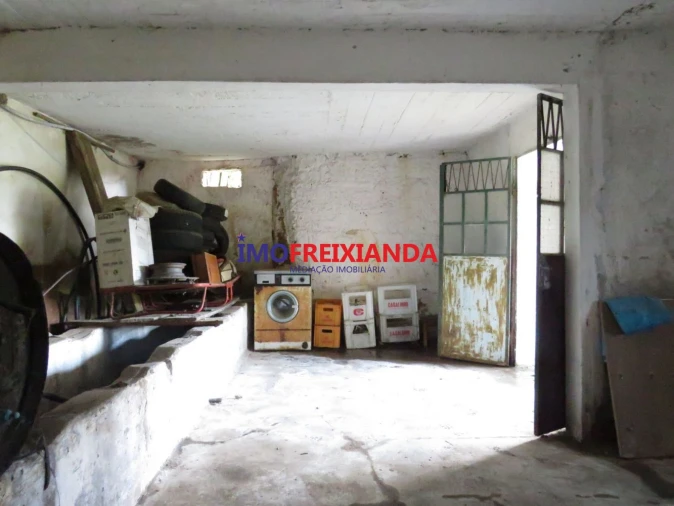 Moradia T2 para Venda em Rio de Couros e Casal dos Bernardos Foto 16