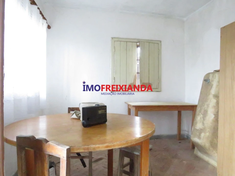 Moradia T2 para Venda em Rio de Couros e Casal dos Bernardos Foto 14