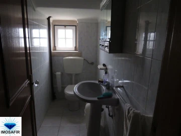 Moradia T6 para Venda em Madalena e Beselga