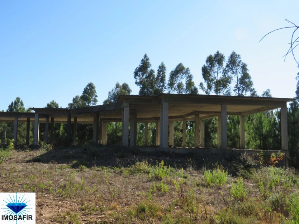 Moradia T3 para Venda em Aguas Belas Foto 2