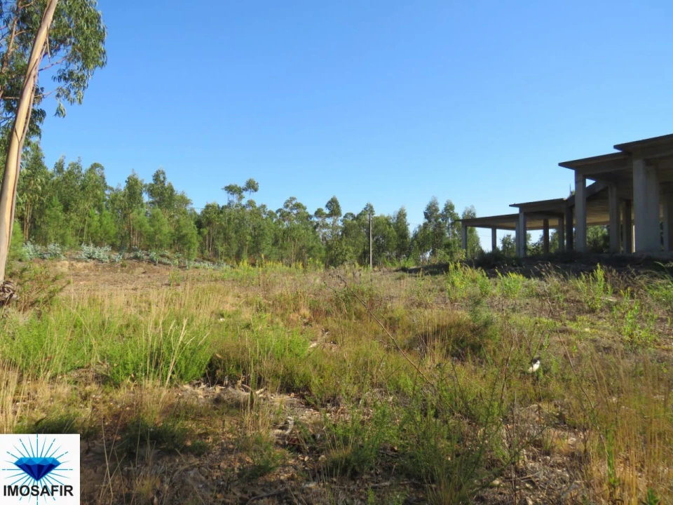 Moradia T3 para Venda em Aguas Belas Foto 3