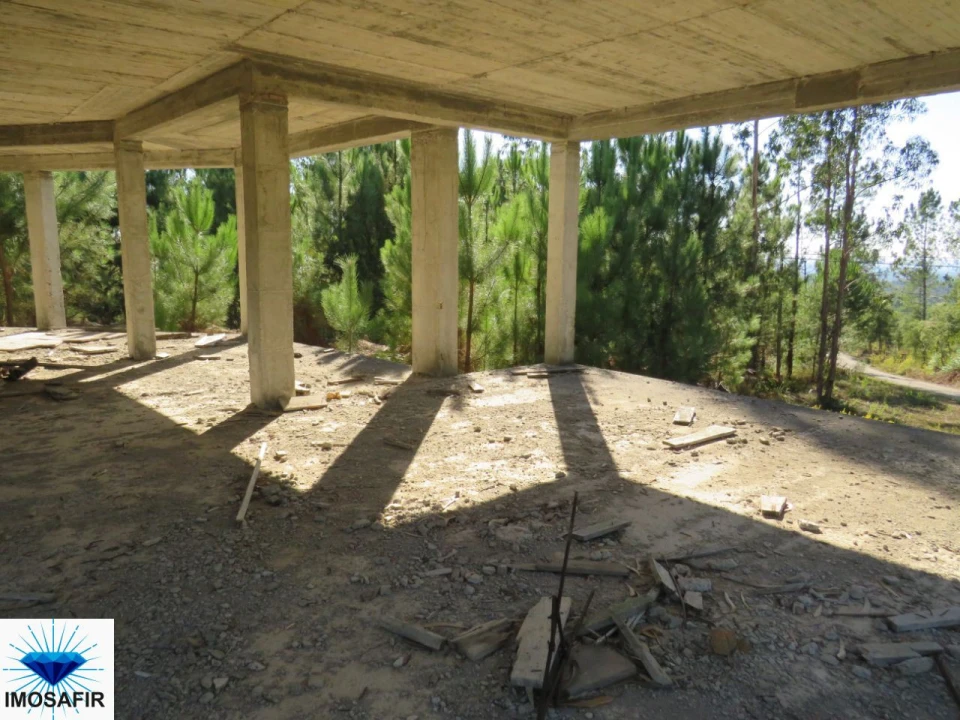 Moradia T3 para Venda em Aguas Belas Foto 13