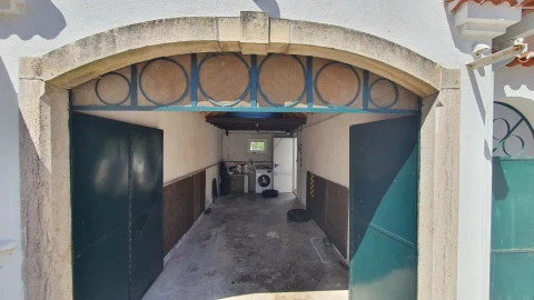 Moradia T6 para Venda em São João Baptista e Santa Maria dos Olivais