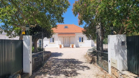 Moradia T6 para Venda em São João Baptista e Santa Maria dos Olivais