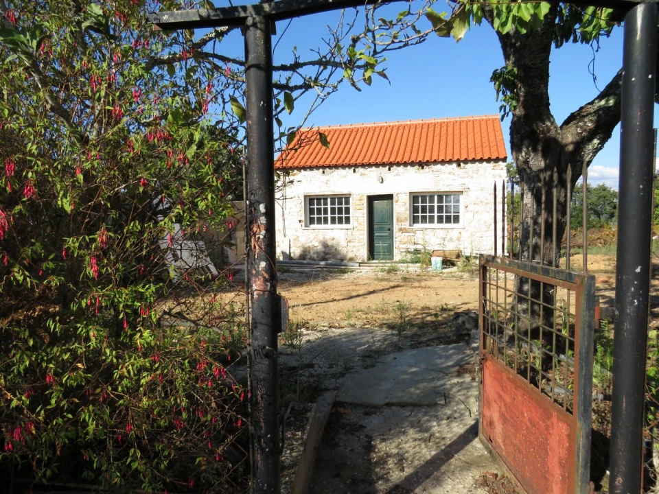 Quinta T0 para Venda em Beco Foto 6