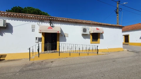 Loja para Venda em Golegã