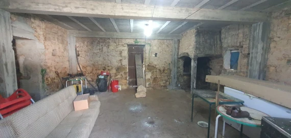 Moradia T2 para Venda em Areias e Pias