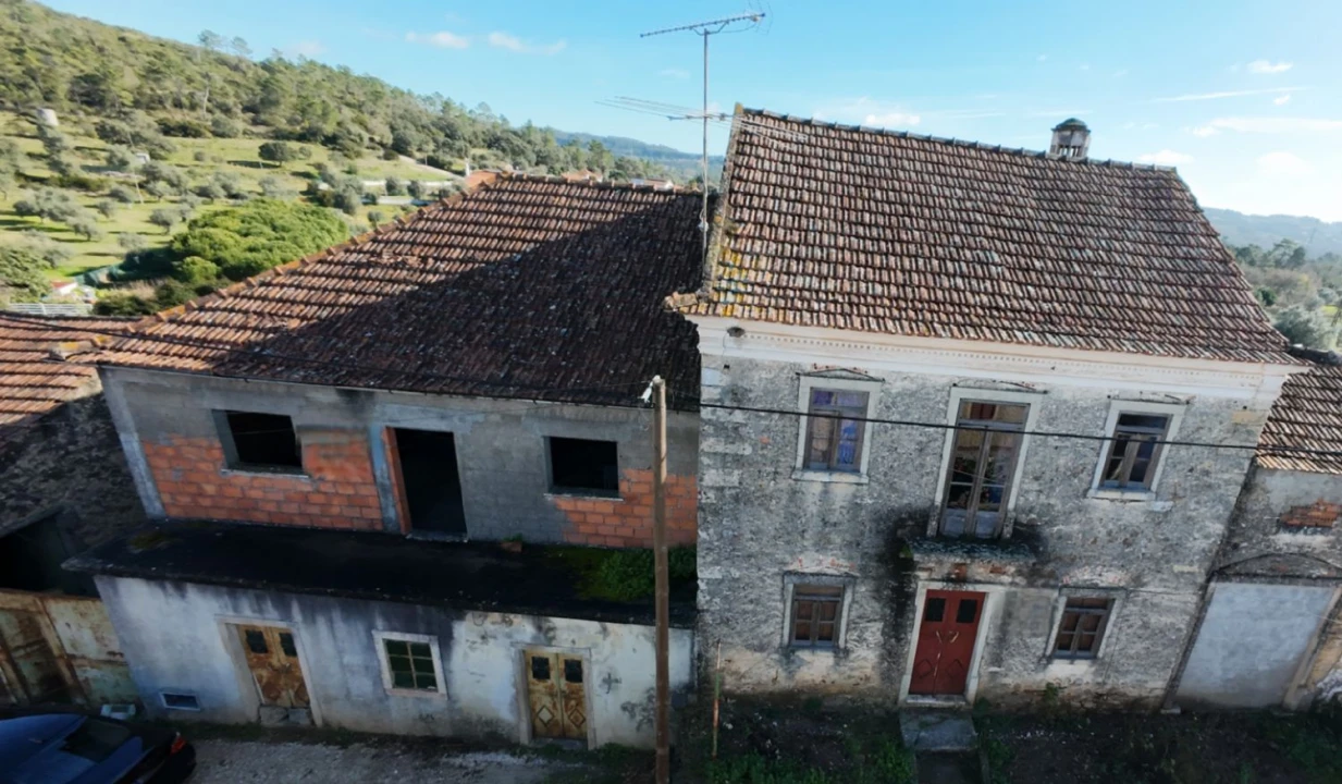 Quinta T5 para Venda em Chãos Foto 1