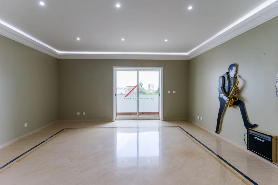 Apartamento T3 para Venda em Cascais e Estoril Foto 12