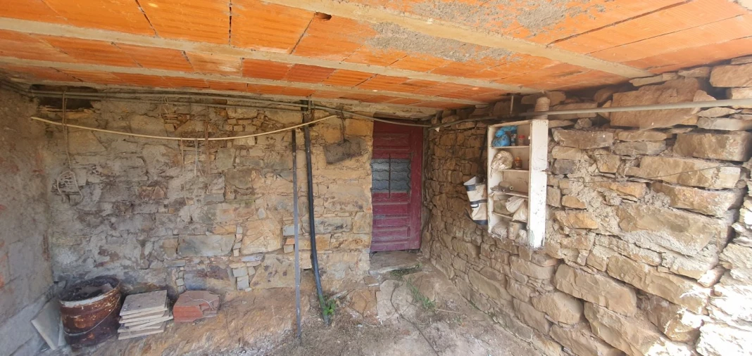 Moradia T2 para Venda em Carvoeiro Foto 8