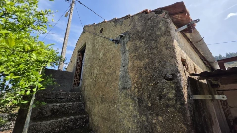 Moradia T2 para Venda em Areias e Pias