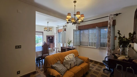 Moradia T4 para Venda em Olalhas