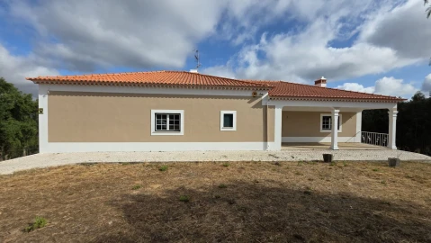 Moradia T3 para Venda em Martinchel