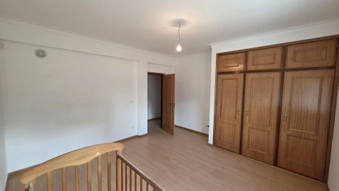 Moradia T3 para Venda em Martinchel