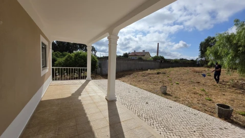 Moradia T3 para Venda em Martinchel