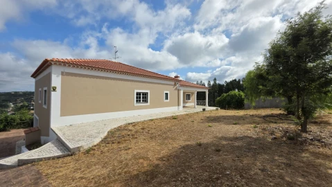 Moradia T3 para Venda em Martinchel