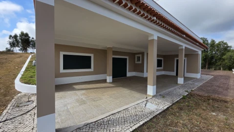 Moradia T3 para Venda em Martinchel