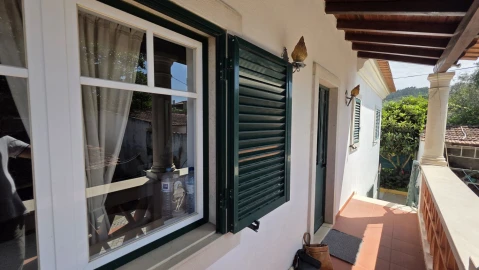 Moradia T7 para Venda em Serra e Junceira