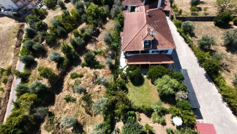 Moradia T7 para Venda em Serra e Junceira