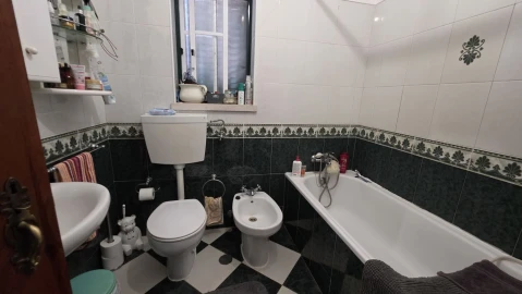 Moradia T7 para Venda em Serra e Junceira