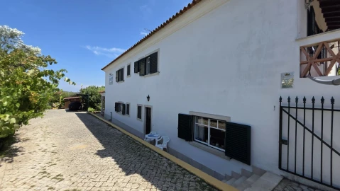 Moradia T7 para Venda em Serra e Junceira