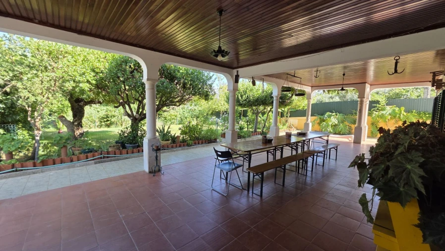 Moradia T7 para Venda em Serra e Junceira Foto 11