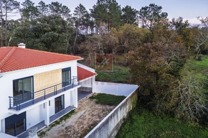 Moradia T4 para Venda em Monte Redondo e Carreira