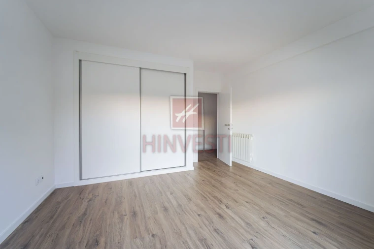 Moradia T4 para Venda em Monte Redondo e Carreira Foto 50