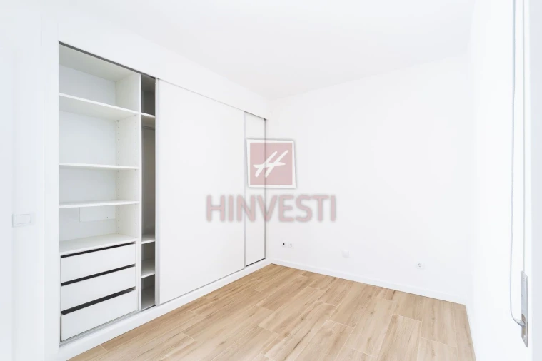 Moradia T4 para Venda em Monte Redondo e Carreira Foto 26