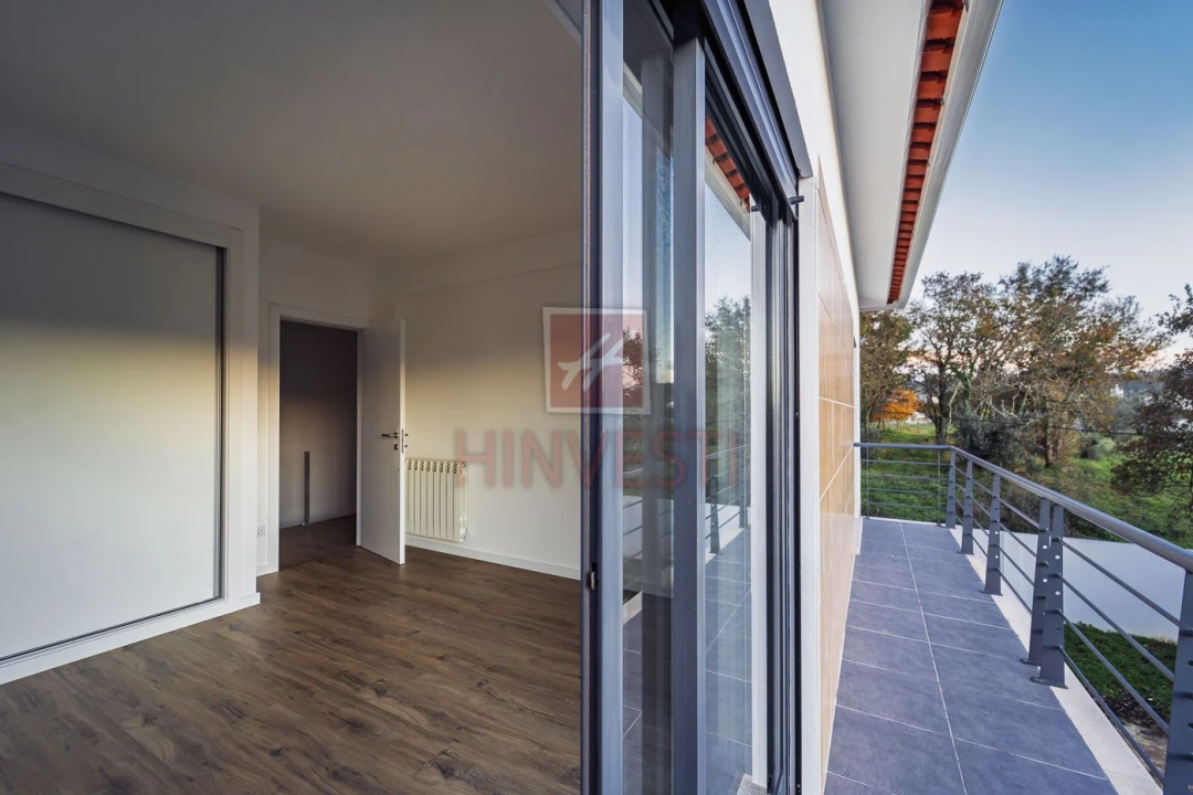 Moradia T4 para Venda em Monte Redondo e Carreira Foto 51