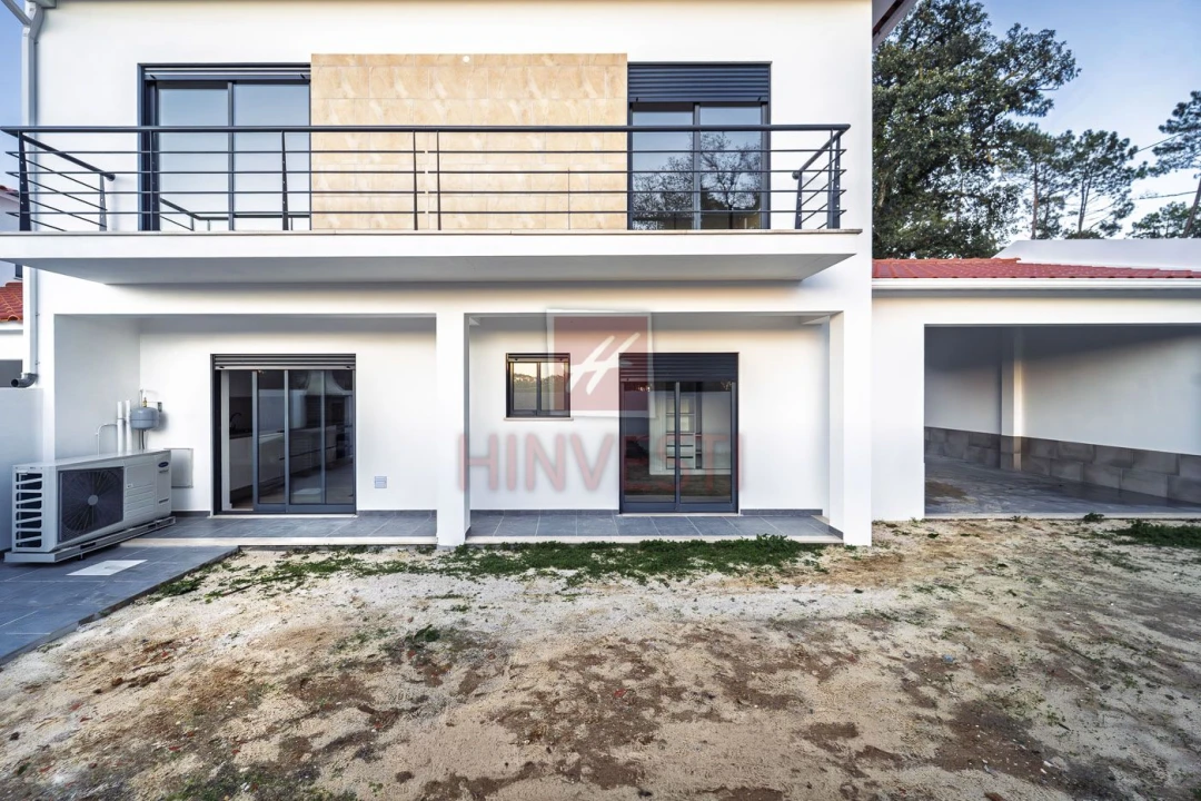 Moradia T4 para Venda em Monte Redondo e Carreira Foto 41