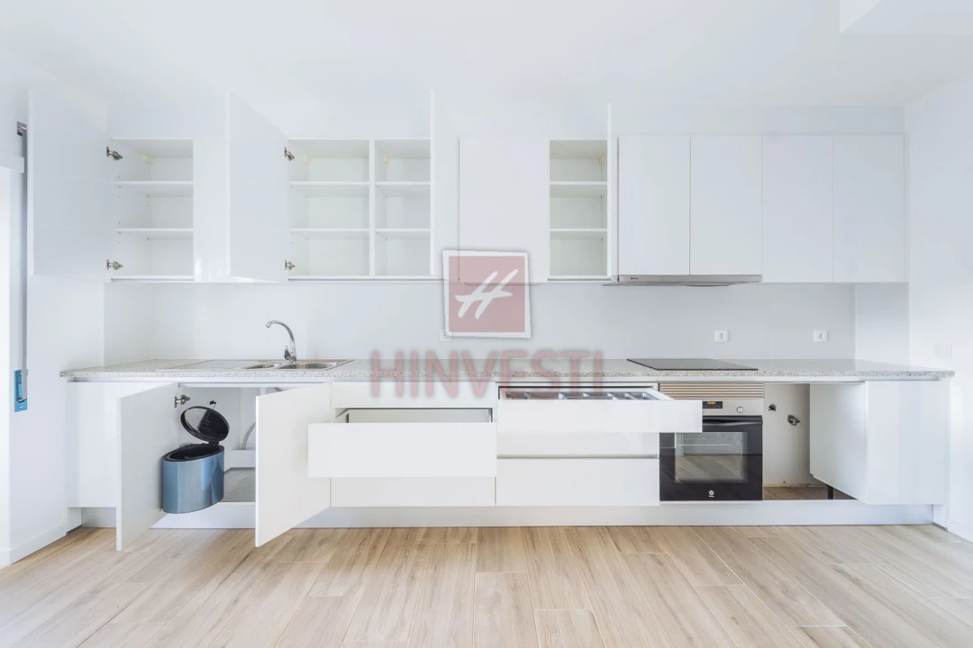 Moradia T4 para Venda em Monte Redondo e Carreira Foto 20