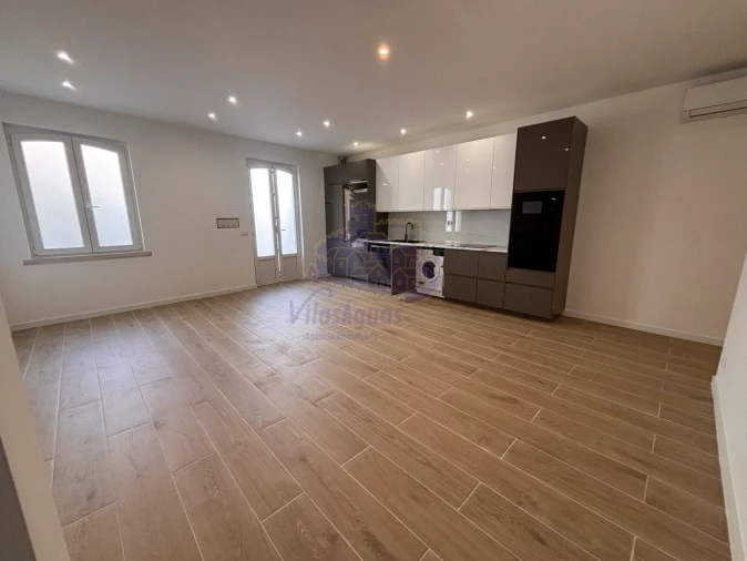 Apartamento T2 para Venda em Silves Foto 4