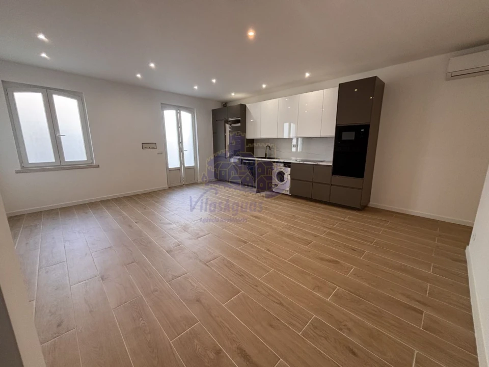 Apartamento T2 para Venda em Silves Foto 4