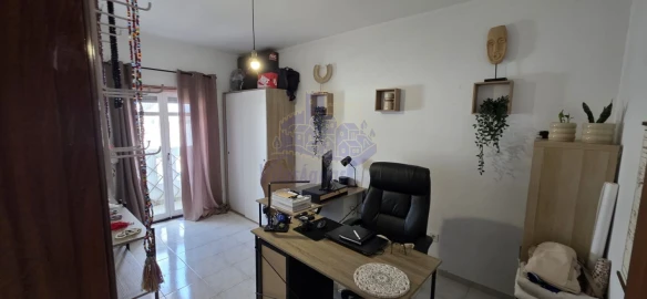 Apartamento T3 para Venda em Estômbar e Parchal