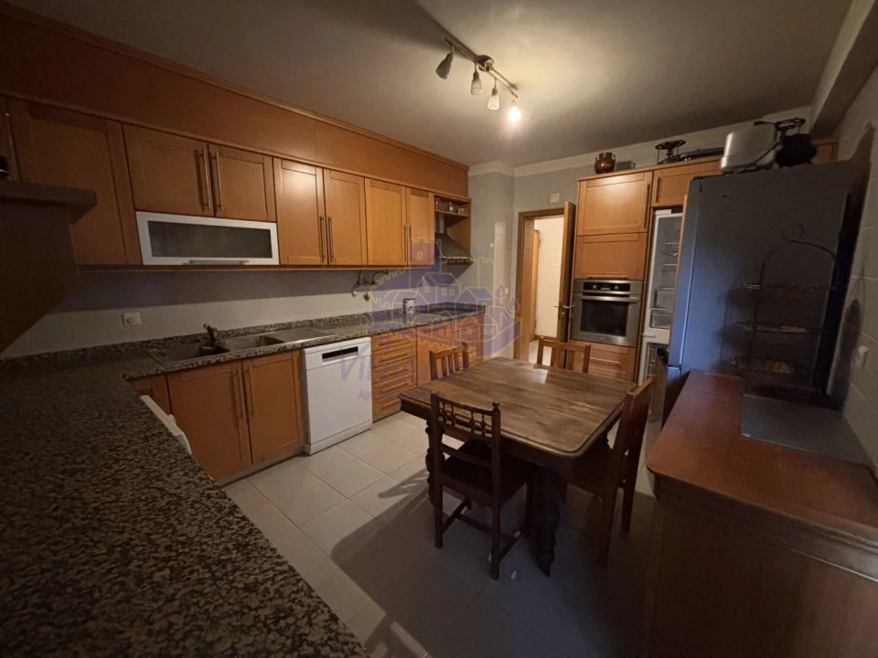 Apartamento T3 para Venda em Silves Foto 7