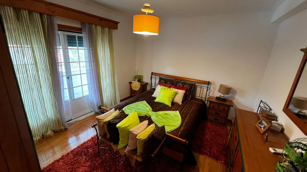 Moradia T4 para Venda em Brasfemes Foto 6