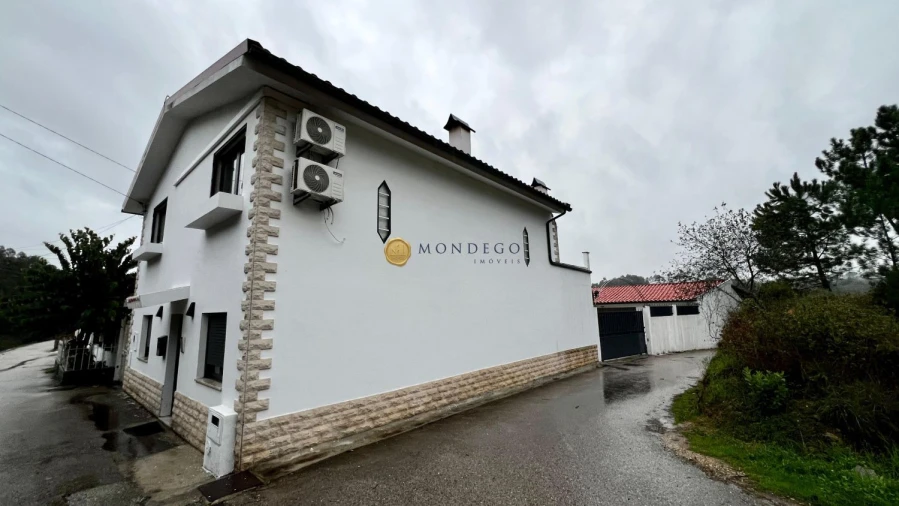 Moradia T4 para Venda em Trouxemil e Torre de Vilela Foto 31