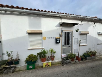 Moradia T2 para Venda em Trouxemil e Torre de Vilela