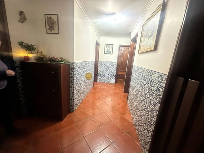 Moradia T2 para Venda em Santo Antonio dos Olivais Foto 3