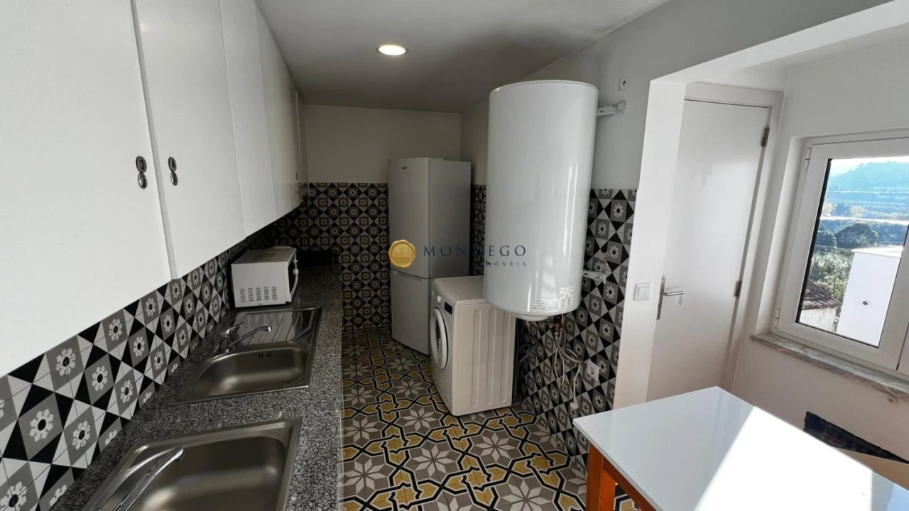 Apartamento T6 para Venda em Sé Nova, Santa Cruz, Almedina e São Bartolomeu Foto 32