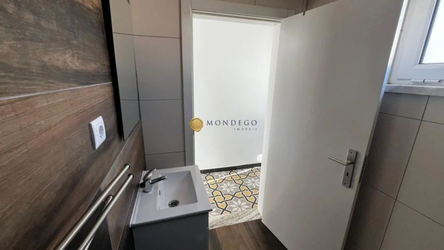 Apartamento T6 para Venda em Sé Nova, Santa Cruz, Almedina e São Bartolomeu Foto 49