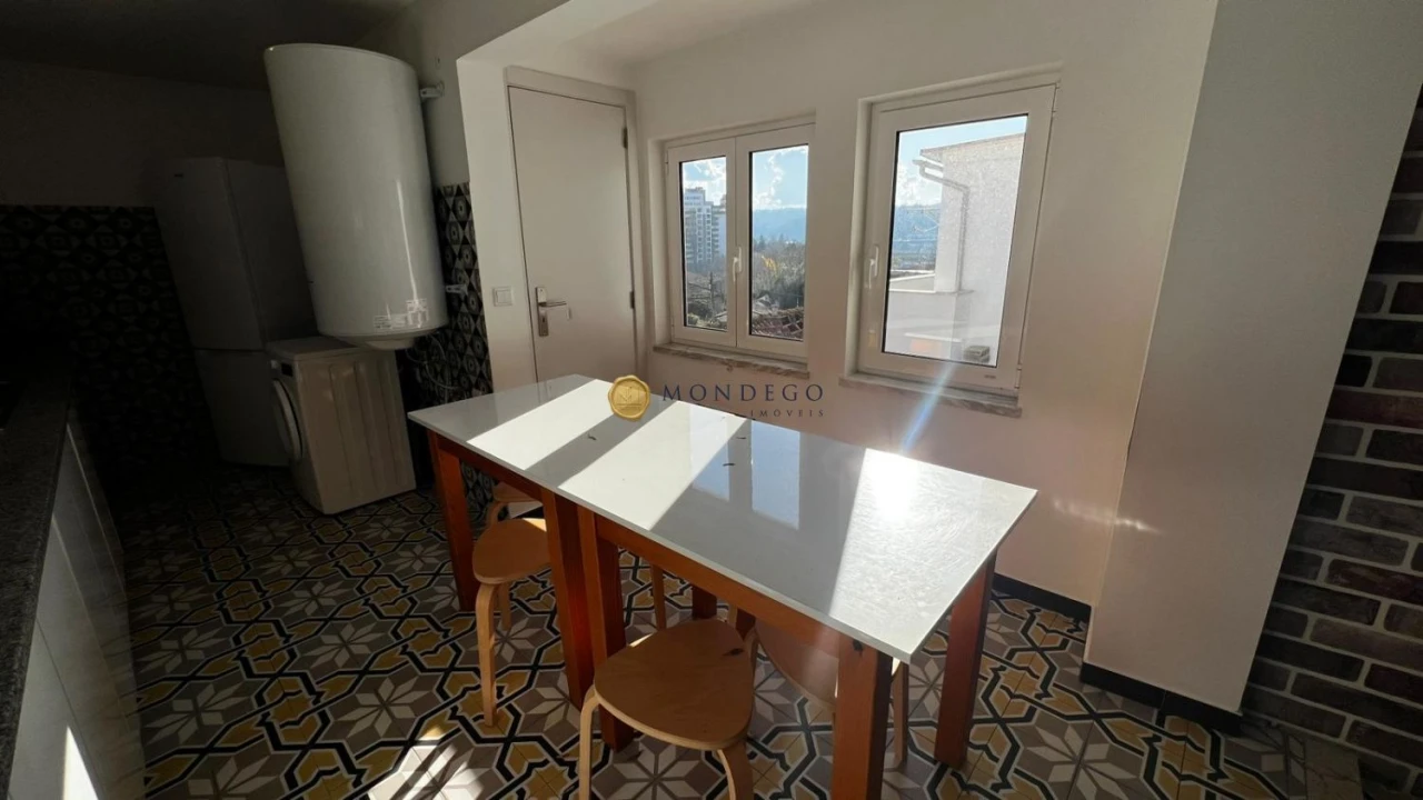 Apartamento T6 para Venda em Sé Nova, Santa Cruz, Almedina e São Bartolomeu Foto 33