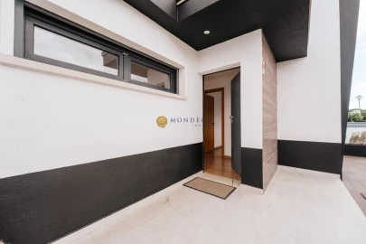 Moradia T4 para Venda em Azeitão (São Lourenço e São Simão)