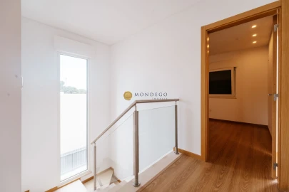 Moradia T4 para Venda em Azeitão (São Lourenço e São Simão)