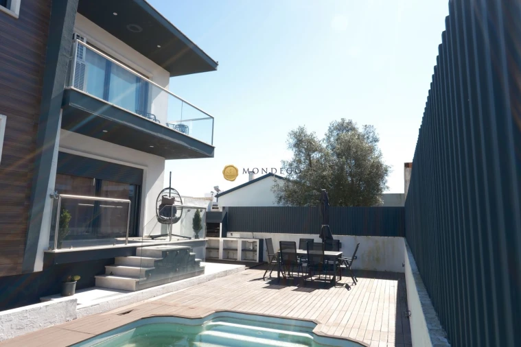 Moradia T4 para Venda em Azeitão (São Lourenço e São Simão) Foto 6