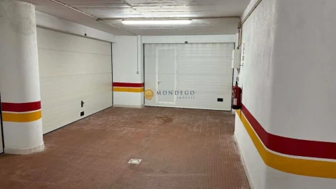 Garagem para Venda em Odivelas