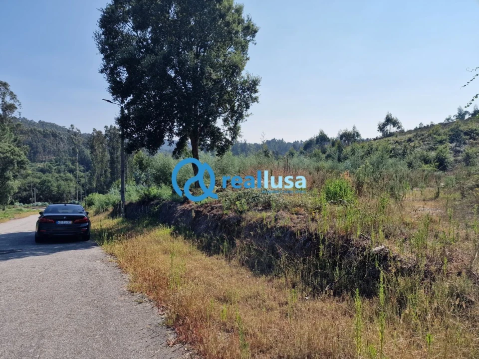 Terreno para Venda em Sandim, Olival, Lever e Crestuma Foto 1