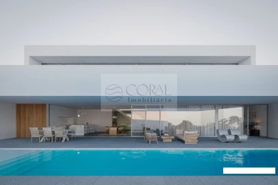 Moradia T4 para Venda em Albufeira e Olhos de Água